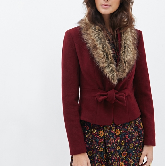 Cropped Faux Fur Collar Burgundy Coat 
